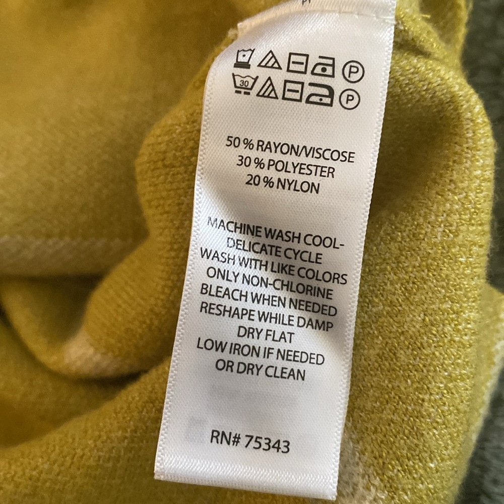 Max Studio mock turtleneck sweater - Picture 5 of 8